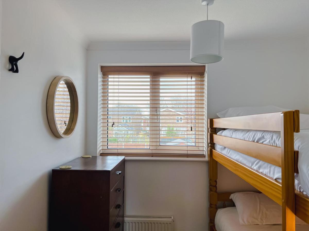 Bright & Cosy - Jacuzzi - Log Burner - King Beds Vila Tangmere Exterior foto